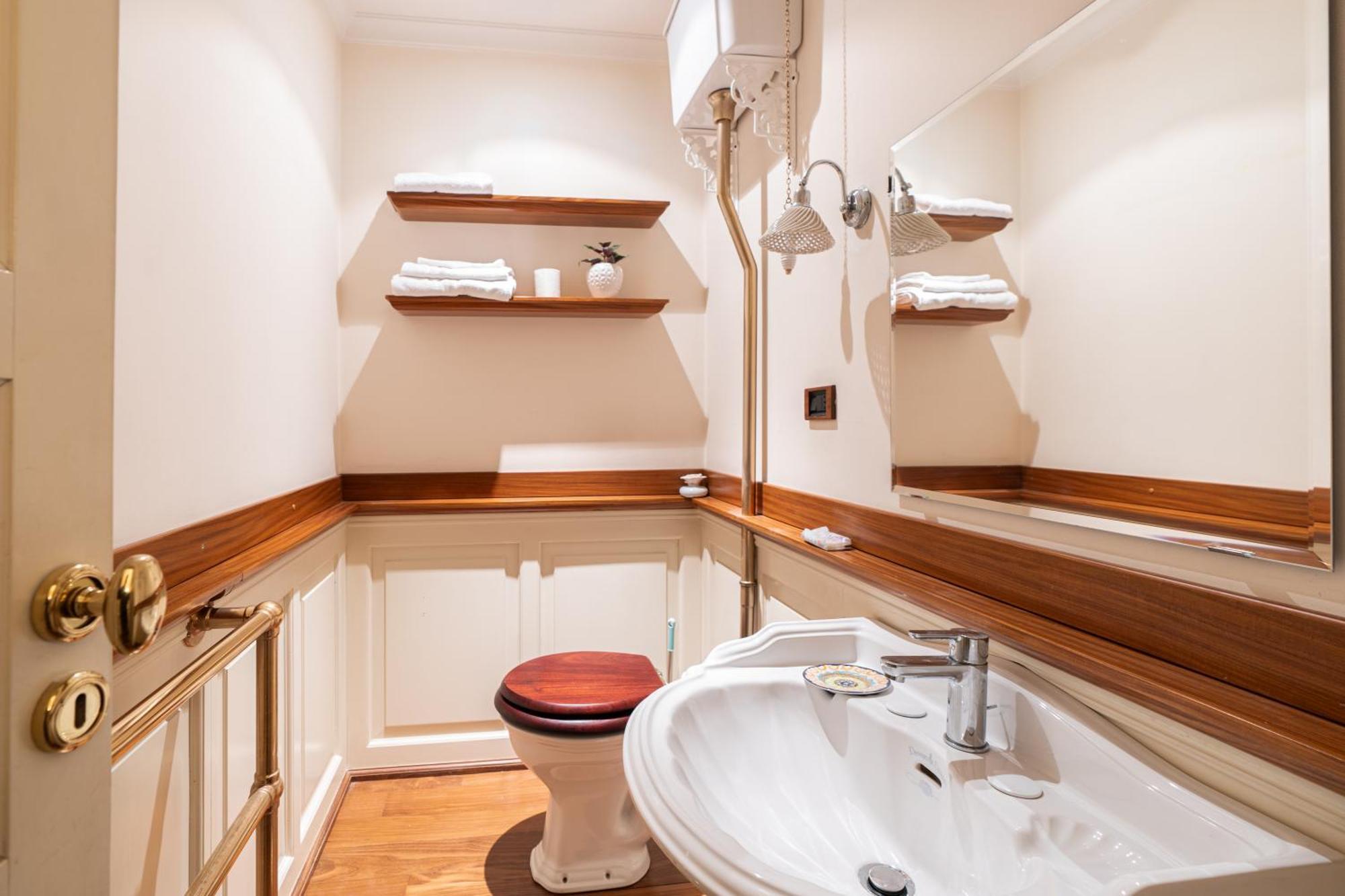 B&B Frida Suite Home Trani Ngoại thất bức ảnh